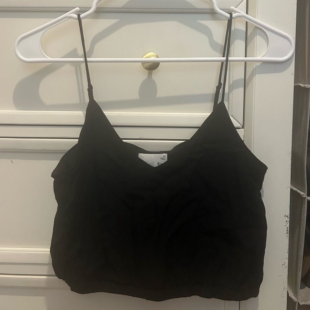 XS Black Wilfred Free (Aritzia) crop cami